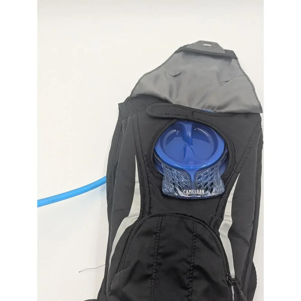 Camelbak Classic 2L Hydration Hiking Pack With Backpack Straps Black/Silver